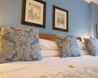 Luisa's Suite Retreat - Niagara-on-the-Lake - Bedroom