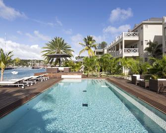 South Point Antigua - English Harbour - Buiten zicht