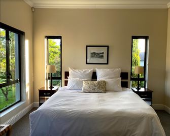 Fourteenth Green Guest Lodge - East London - Kamar Tidur