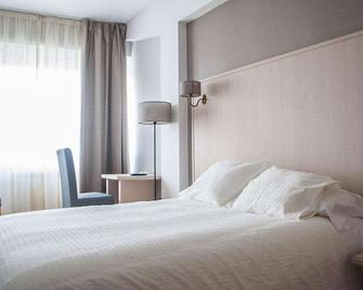 Hotel Brial - A Coruña - Bedroom