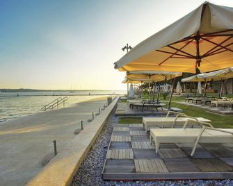 Wellness Hotel Apollo - LifeClass Hotels & Spa - Portorose - Spiaggia