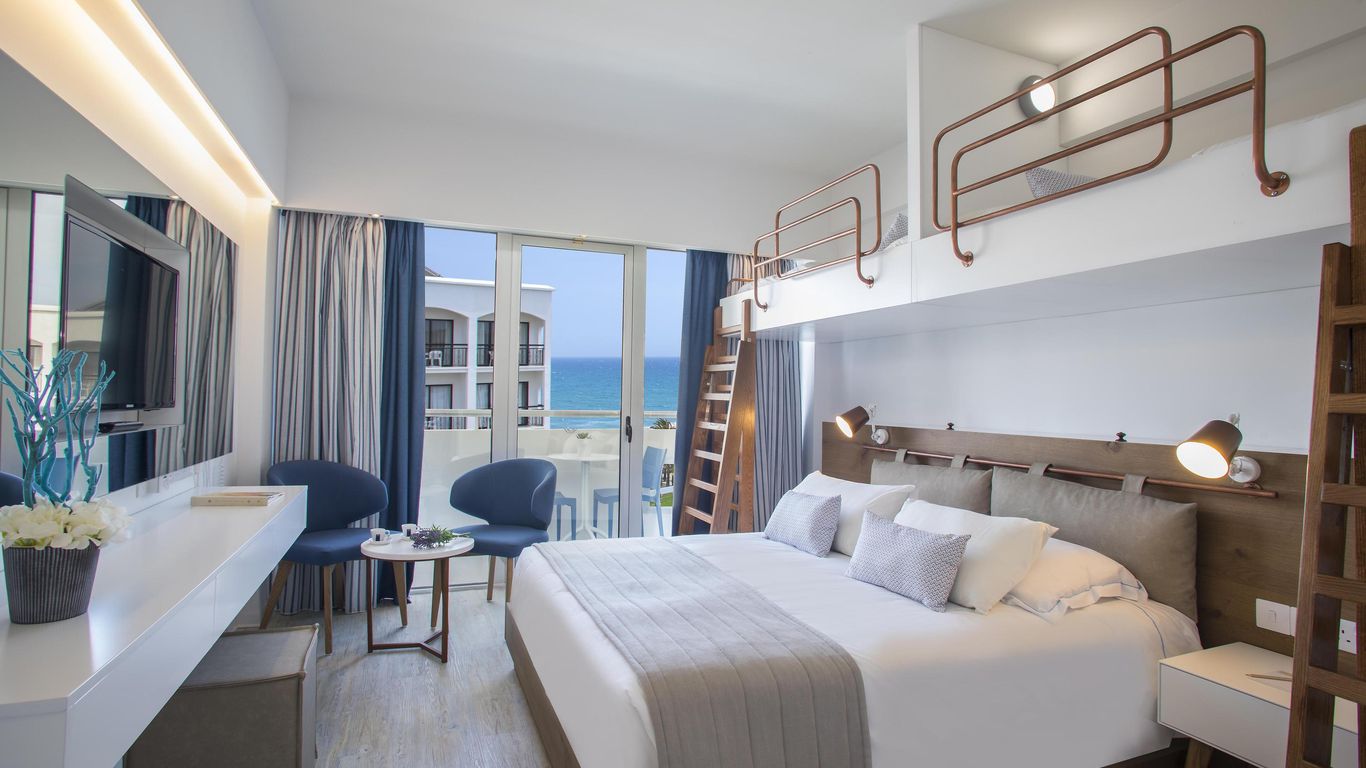 Lordos Beach Hotel & Spa