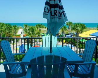Seahorse Oceanfront Inn - Neptune Beach - Balcony
