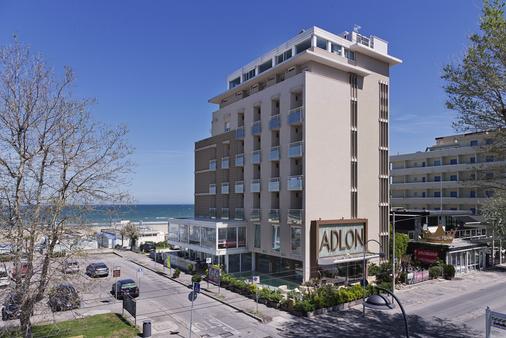 Hotel Adlon - Riccione - Rakennus
