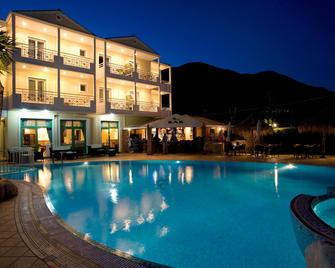 Lefko Hotel & Apartments - Nydri - Bazén