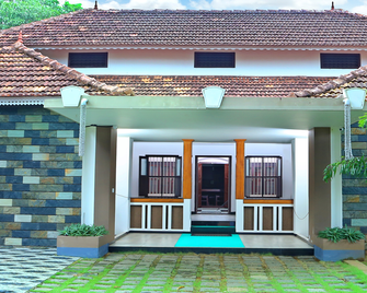 Pearl Beach Bungalow - Alappuzha - Building