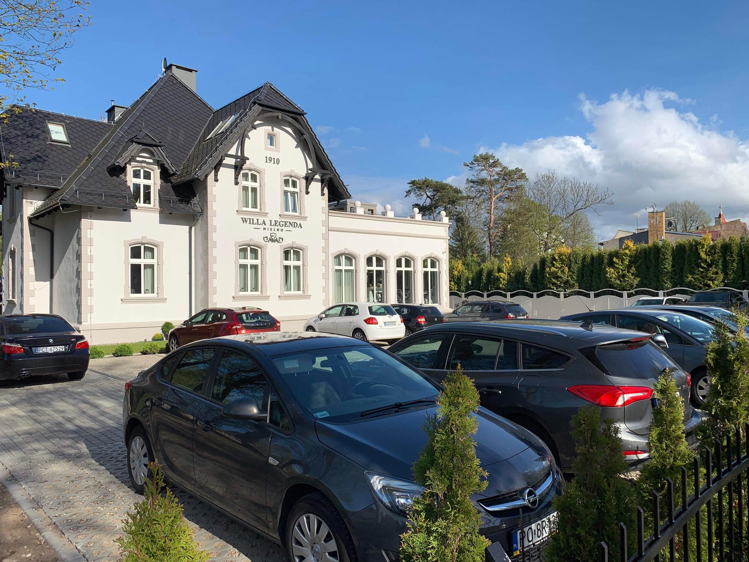 Willa Blekit Hotel & Restauracja - Mielno - Building