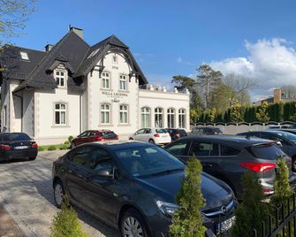 Willa Blekit Hotel & Restauracja - Mielno - Building