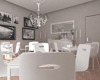 I Passeggi Rooms & Relax - Fano - Dining room