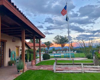 Rancho de los Caballeros Resort - Wickenburg - Building