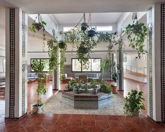 Hotel Best Triton - בנאלמדנה - לובי