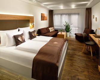 Neo Hotel Linde Esslingen - Esslingen am Neckar - Bedroom