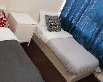 Cleveland Park House - London - Bedroom