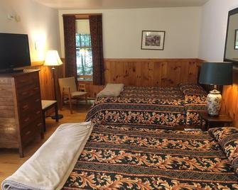 Maine Idyll Motor Court - Freeport - Bedroom