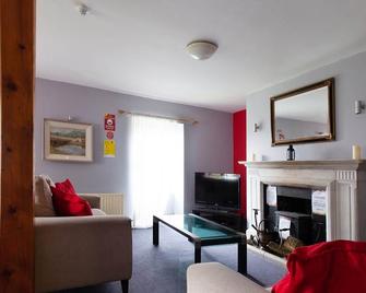 The Connemara Hostel - Sleepzone - Leenaun - Living room