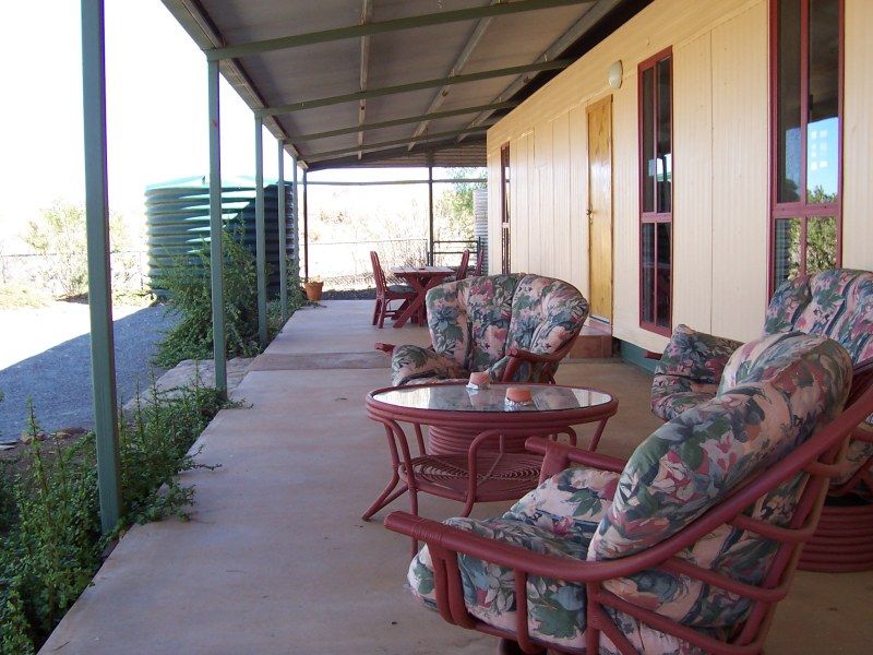 Bond Springs Outback Retreat - Alice Springs - Binnenhof
