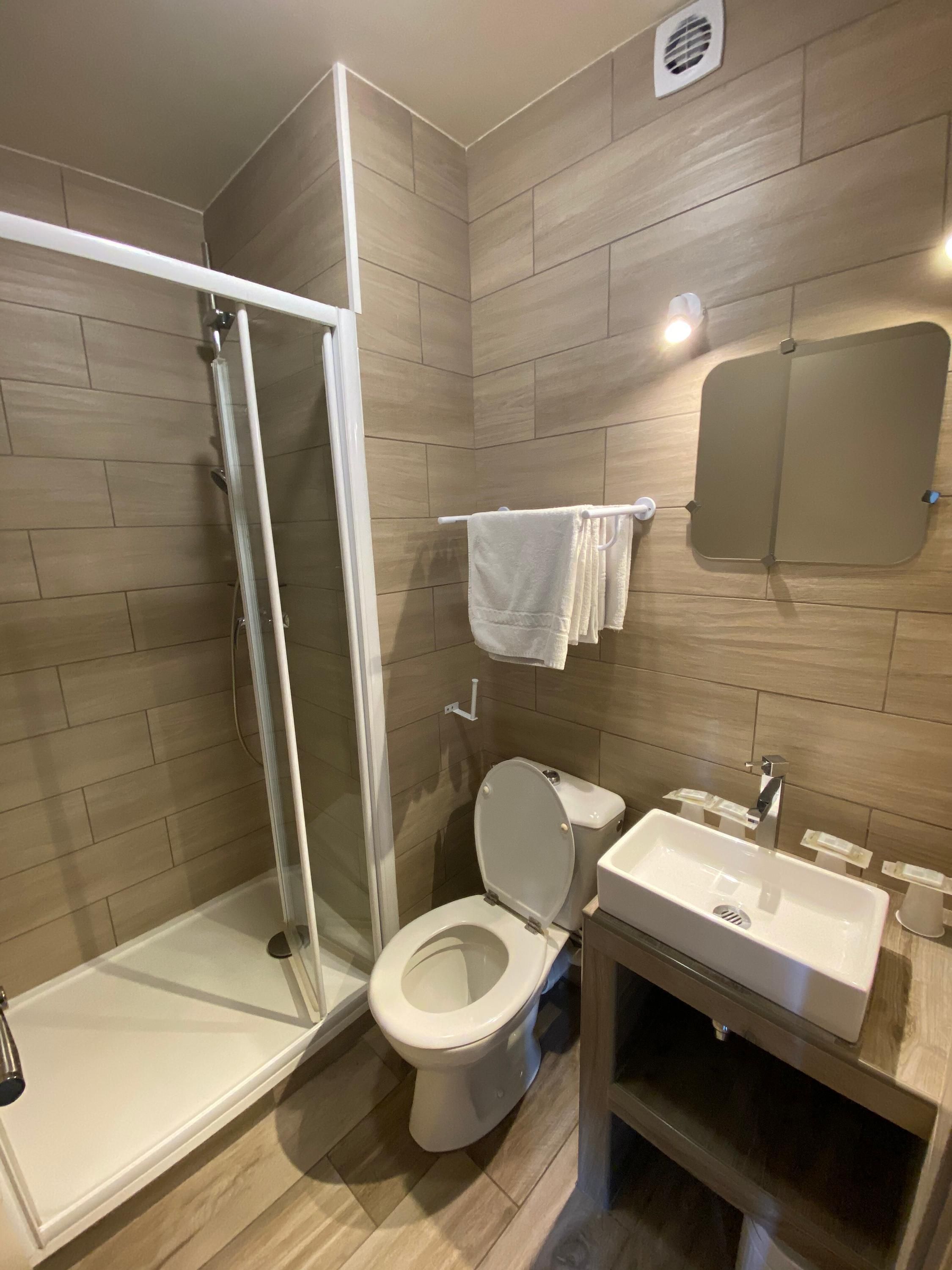 Hotel Angleterre - Paris - Kamar Mandi