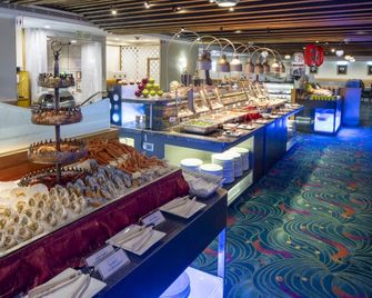 Metropark Hotel Kowloon - Hong Kong - Buffet
