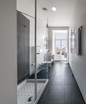 Tesouro da Baixa by Shiadu - Lissabon - Bad