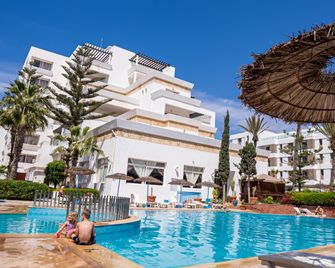Intouriste Hôtel & Suites - Agadir - Zwembad