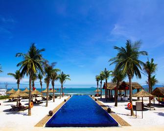 Sunrise Premium Resort Hoi An - Hoi An - Pool