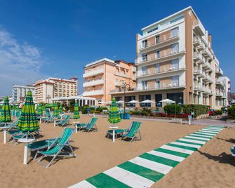 Hotel Ancora - Jesolo - Outdoors view