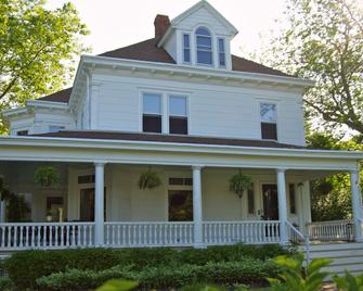 Fordham House Bed and Breakfast - Greenport - Edificio