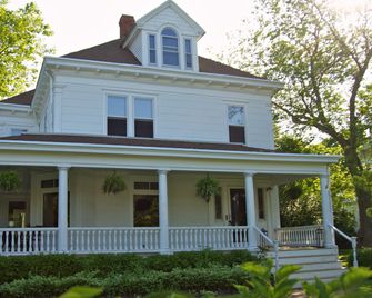 Fordham House - Greenport - Edificio