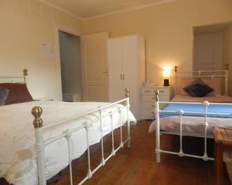 Laura's Chambres d'Hôtes - Huelgoat - Habitación