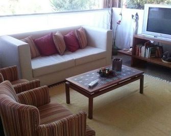 Hosteria Costa Azul - Villa Gesell - Huiskamer