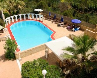 Hotel Club Can Jordi - Santa Eulària des Riu - Pool