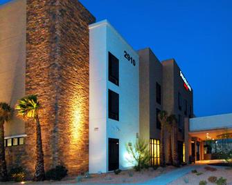 Springhill Suites Las Vegas North Speedway - North Las Vegas - Building