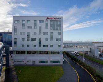 Hampton by Hilton London Gatwick Airport - Gatwick - Budova