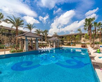 Just Stay Resort - גואנגג'ואו - בריכה