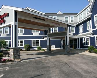 Hampton Inn Dover - Dover - Building