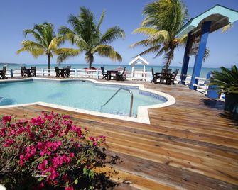 Negril Palms - Negril - Piscina