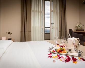 Hotel Tenuta Colle Piajo - Bergamo - Bedroom