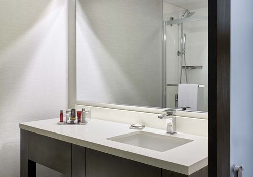 Marriott Cincinnati Airport 132 2 3 4 Hebron Hotel Deals Reviews Kayak