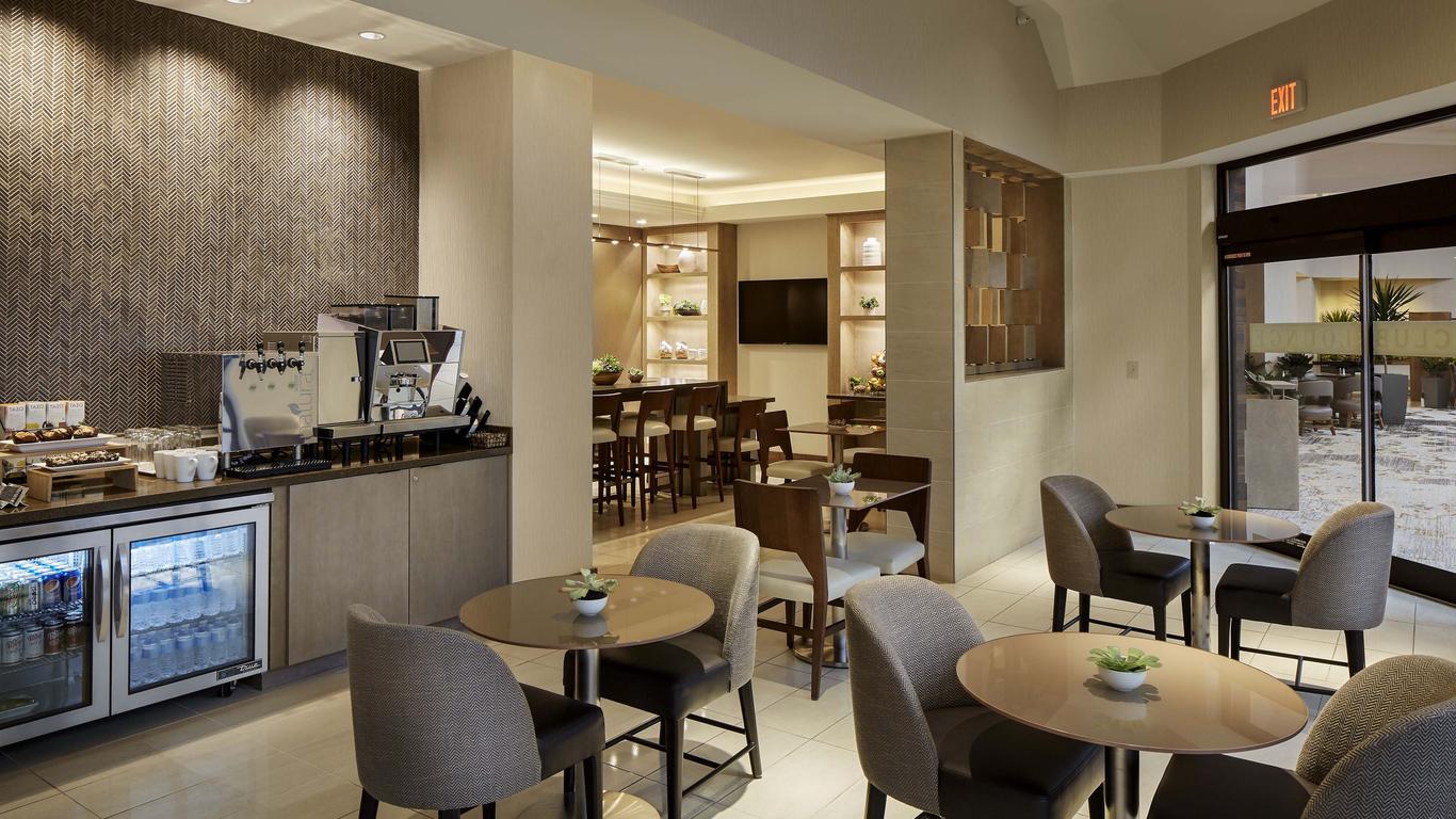Marriott Cincinnati Northeast