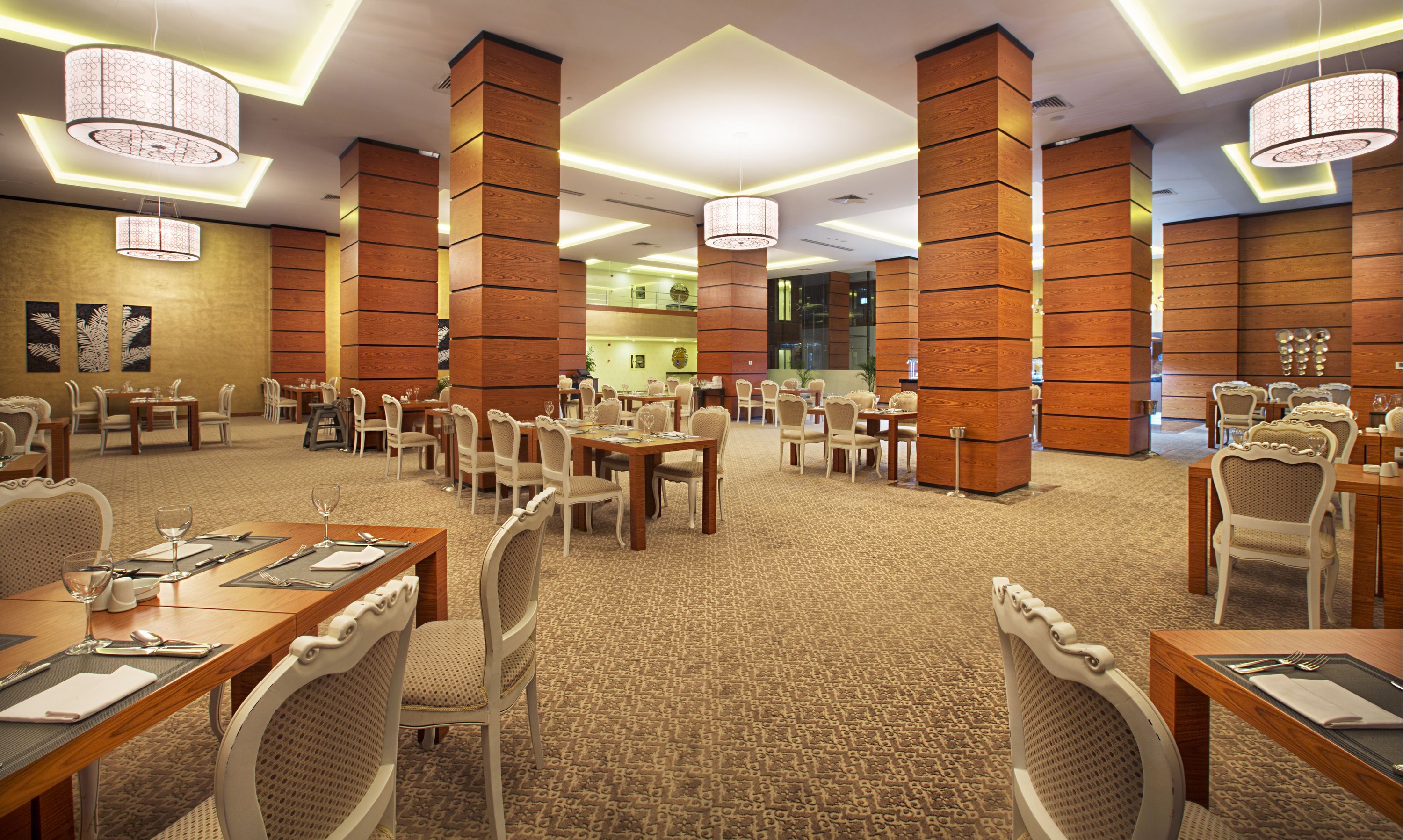 Dedeman Erbil 85 8 5 Erbil Hotel Deals Reviews Kayak