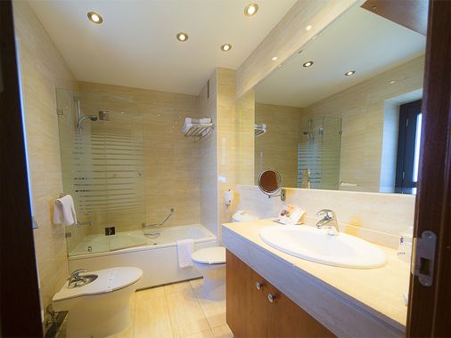 Hotel San Juan de los Reyes - Toledo - Kylpyhuone