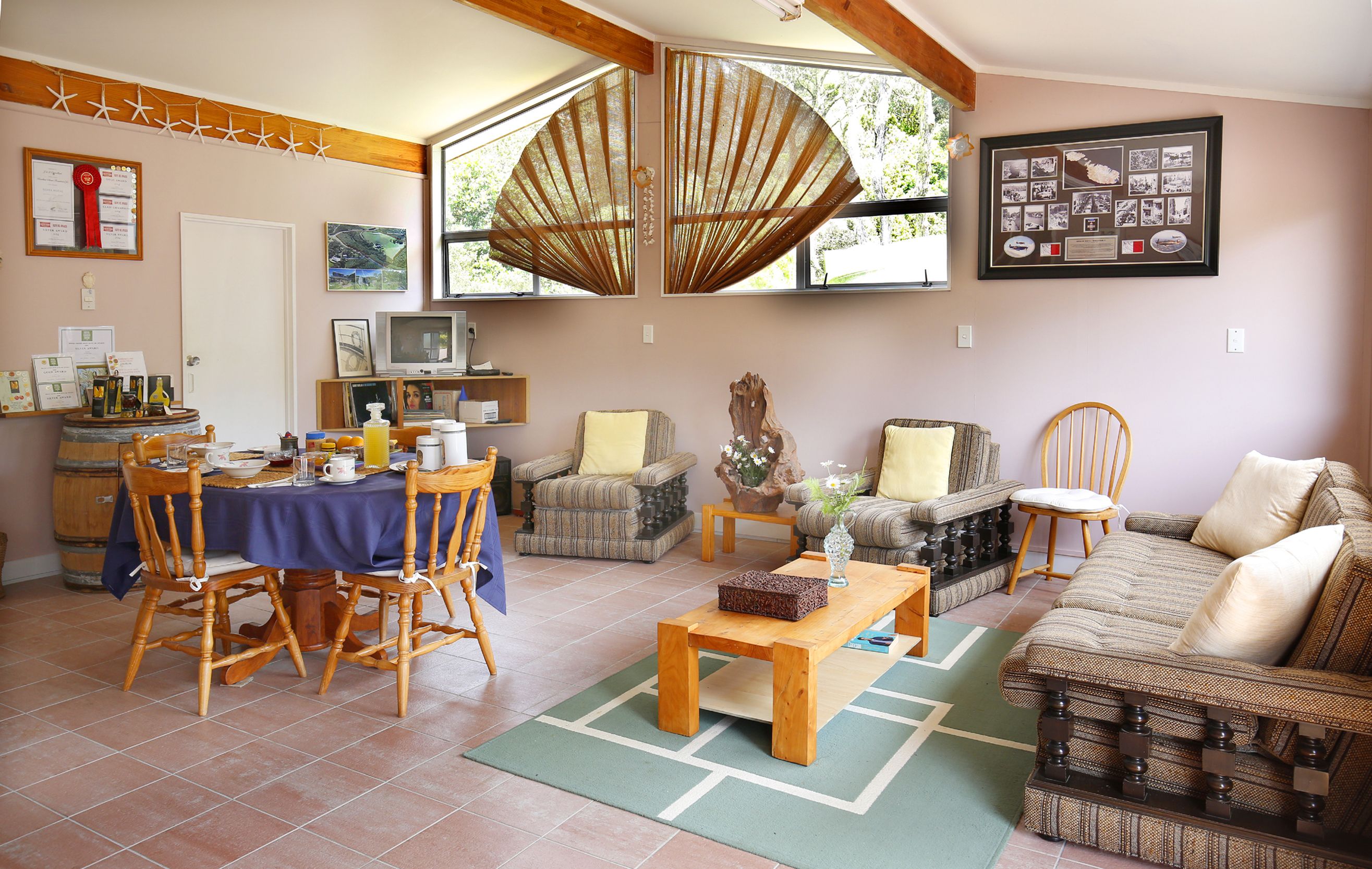 Kowhai Close Accommodation - Île Waiheke - Salon
