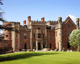 Rowton Castle Hotel - Shrewsbury - Building