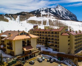 Elevation Hotel & Spa - Crested Butte - Building
