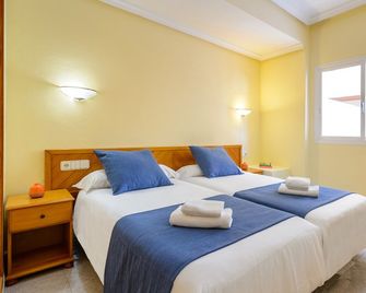 Aparthotel Vibra Lux Mar - Ibiza - Makuuhuone