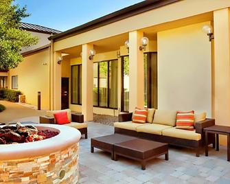 Courtyard by Marriott Dallas Las Colinas - Irving - Patio