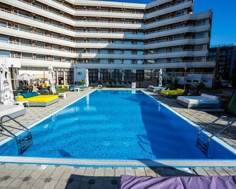 Hotel Ambasador Mamaia - Mamaia - Pool