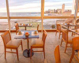 Bristol Condominio Apart Hotel - Mar del Plata - Sala de jantar
