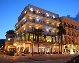 Hotel La Sirenetta - Tortoreto - Budynek