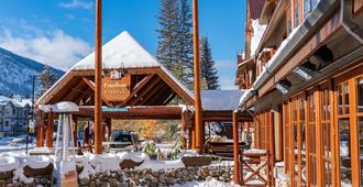 Banff Caribou Lodge & Spa - באנף - חדר שינה